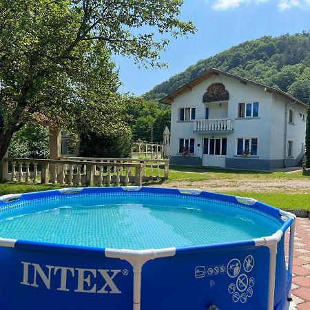 Vacation Home Yoanna Trjawna Exterior foto